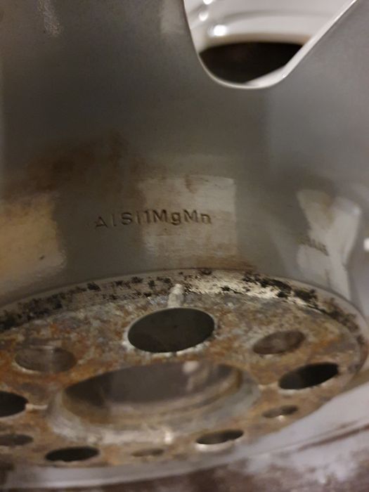 Джанти Ауди 8Jx17H2 алуминиеви
