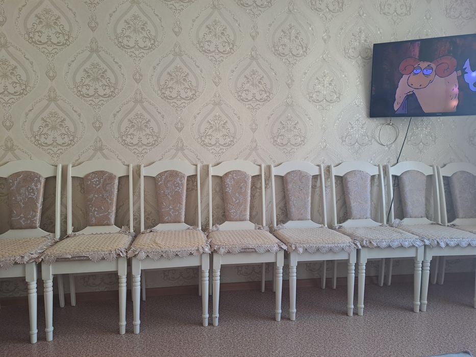 Продам стулья в отличном состоянии.