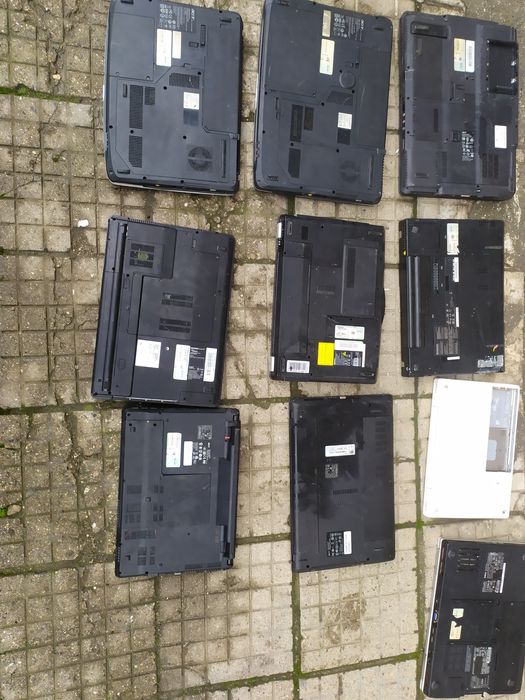 Лот лаптопи 10 броя