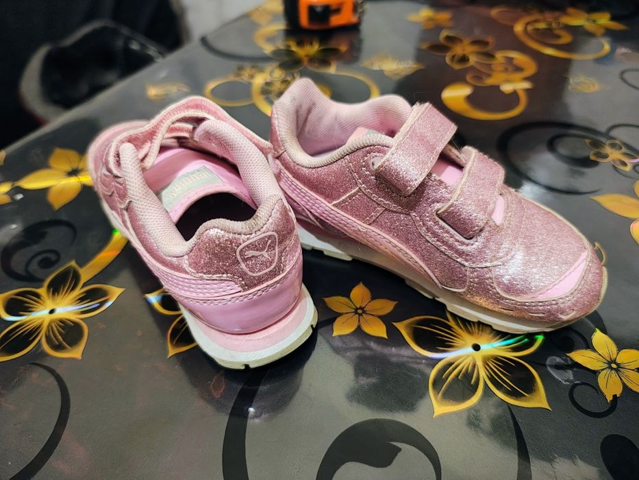 Adidași Puma mărime 24 (15 cm) fetițe cu sclipici