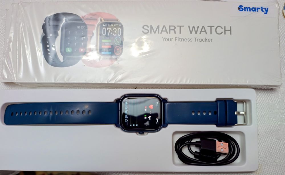 Smartwatch Smarty, garanție 40 luni, uzură mică, stare bună!