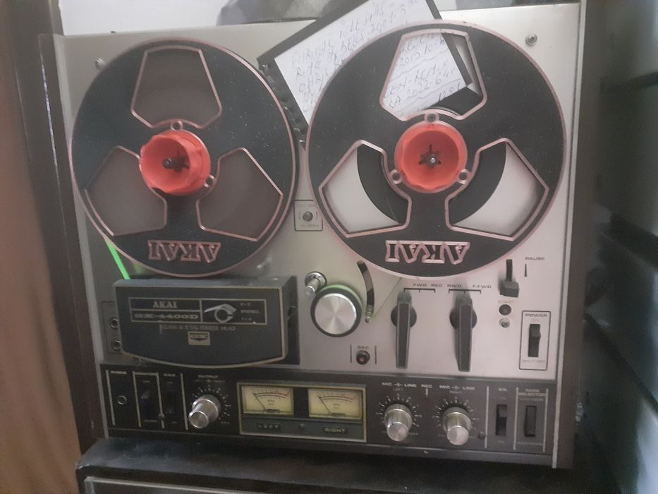 Vind magnetofon Akai model 4400D Gx Functional . Made in japan .