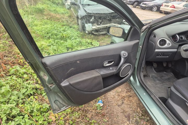 Broasca usa spate stanga Renault Clio a 3-a generatie