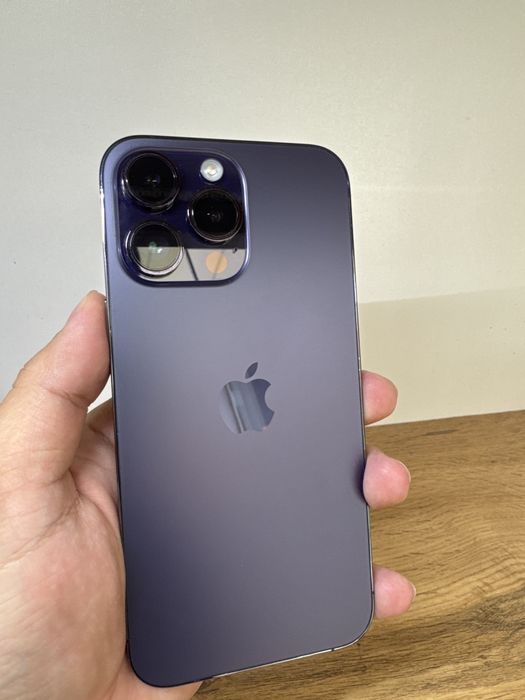 продаю 14 pro max