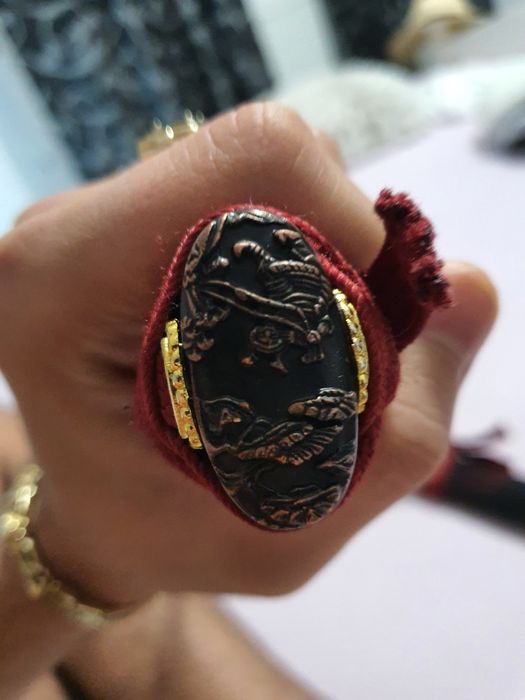 Katana decorativă de colecție – Eleganță și putere într-o singură pies