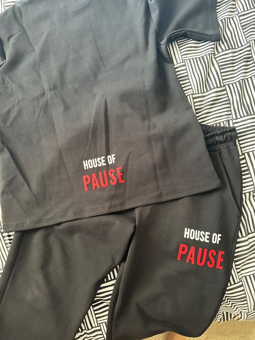 Екип на Pause Jeans+ подарък чорапи