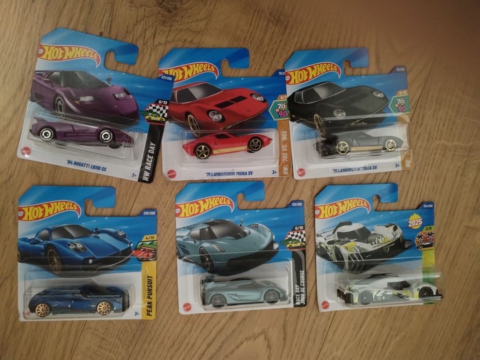 Hot wheels колички mainline
