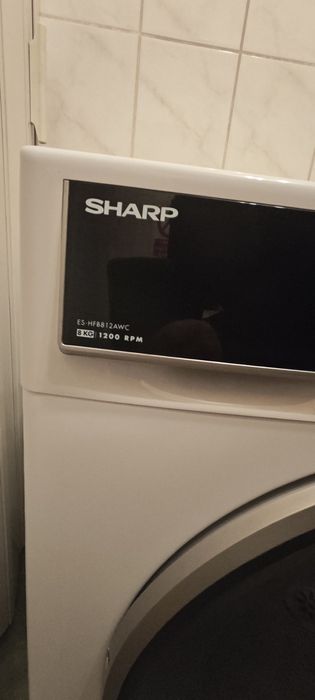 Mașina de spalat rufe Sharp doua bucati la pret de una.