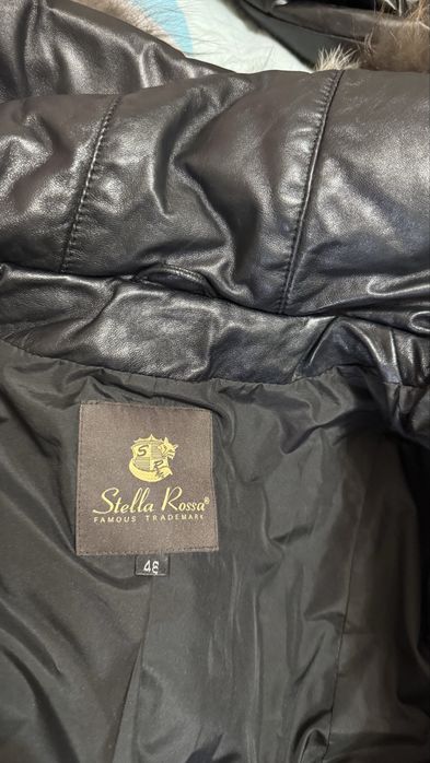 Кожаная куртка с капюшоном