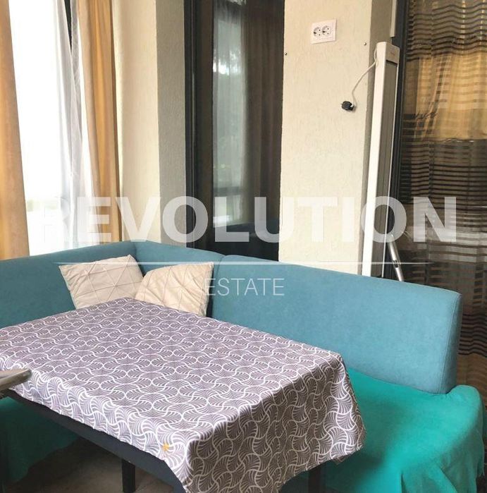 Двустаен апартамент в района на  м-т Траката!