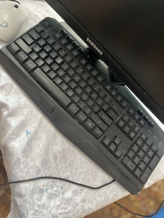 Calculator nu e de gaming dar este foarte bun in a fi folosit