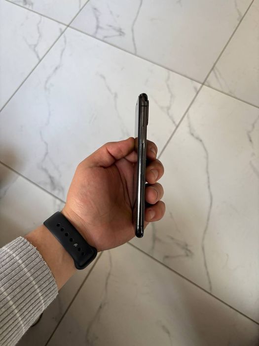 iPhone xs 64gb kh/