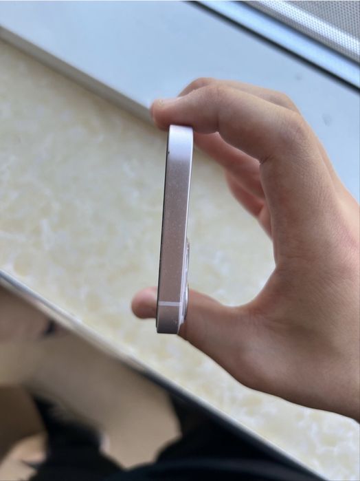 Продам айфон 13 128гб