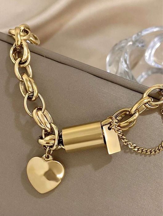 Дамска гривна тип charm със сърце