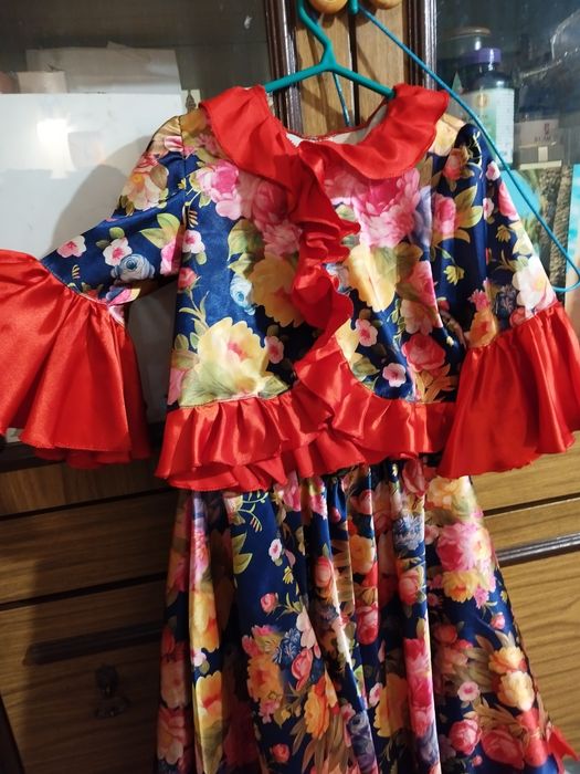 Продам костюм циганский новый