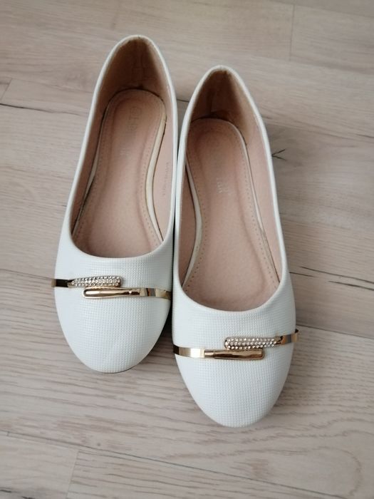 Balerini  albe elegante mărimea 38-39