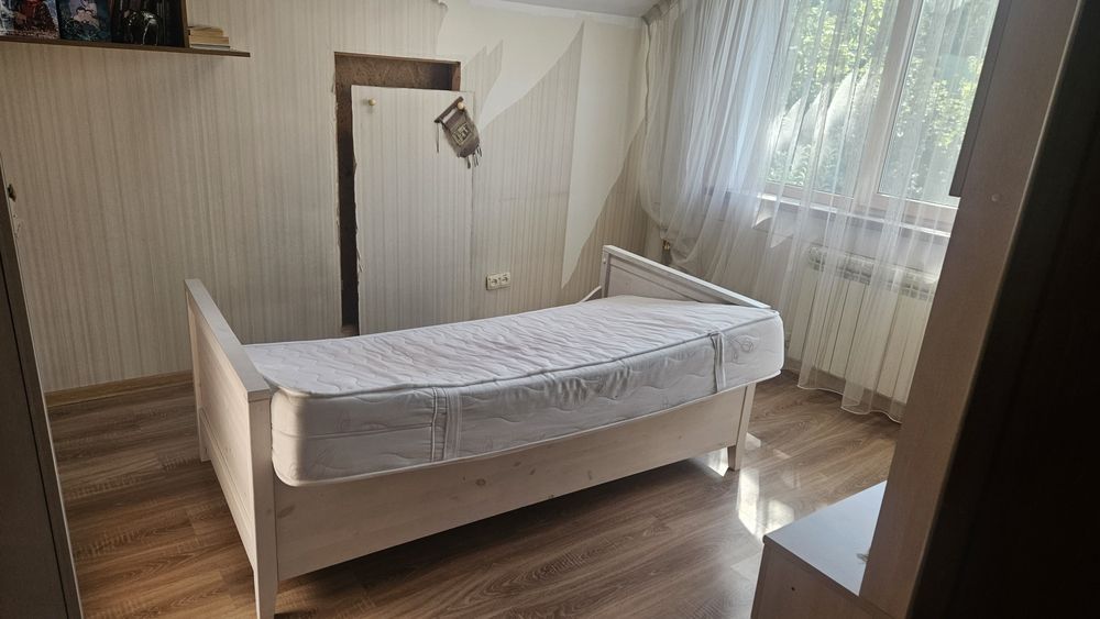 Кровать полуторка