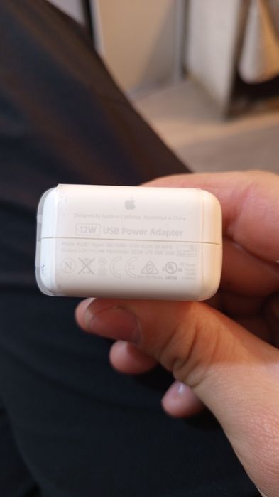 Зарядка для Айфона оригинал новая