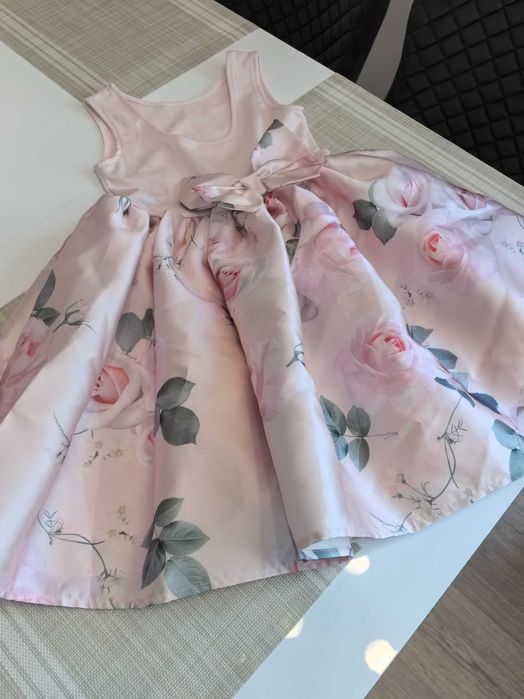 Рокля за момиченце H&M 122/128
