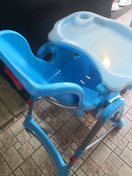 Scaun de masa pentru copii in condiție perfectă