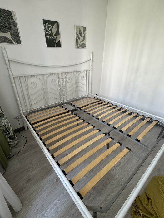 Кованная кровать.