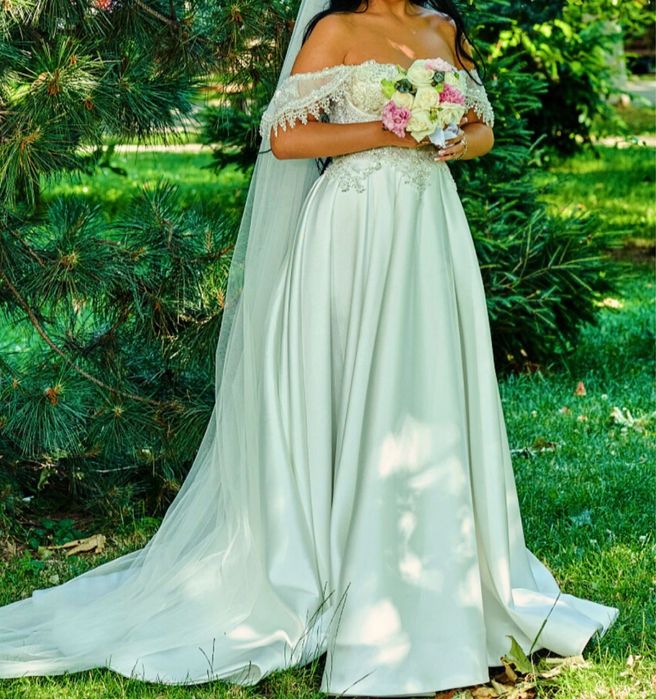Rochie mireasa marimea M