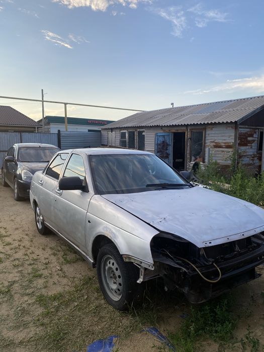 Продам приору.