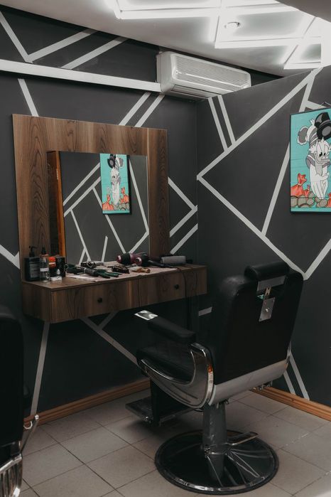 Сдаем помещение в аренду. Имеется 5 мест для барберов