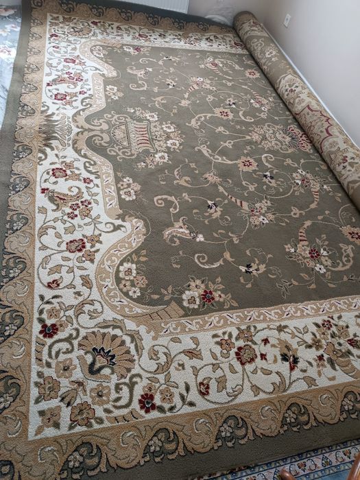 Продам ковёр большой