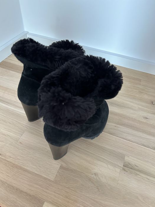 Cizme piele intoarsa