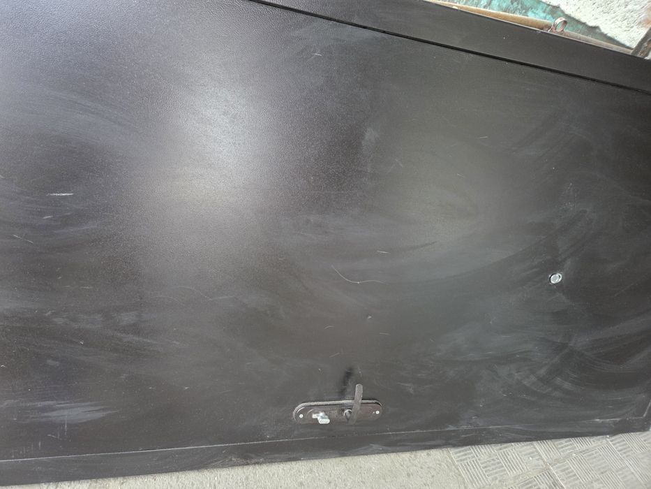 Продам  железную дверь