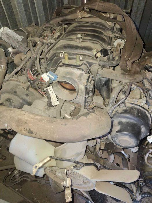 Двигатель  Toyota  2UZ  с vvt-i.