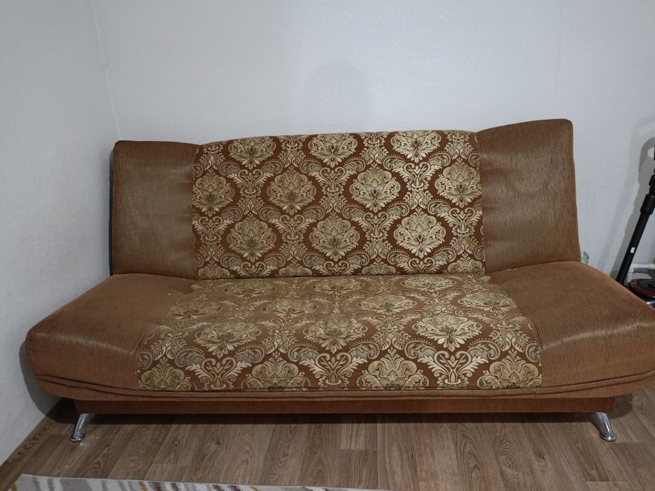 Диван с креслам бу