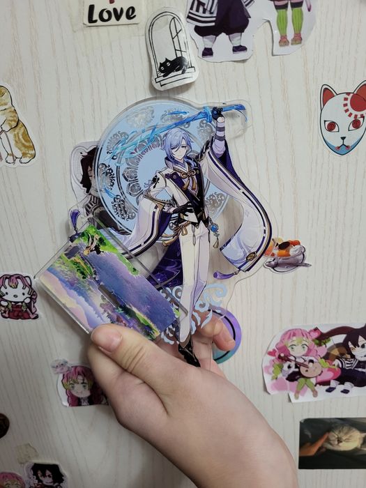 Фигурка акриловая