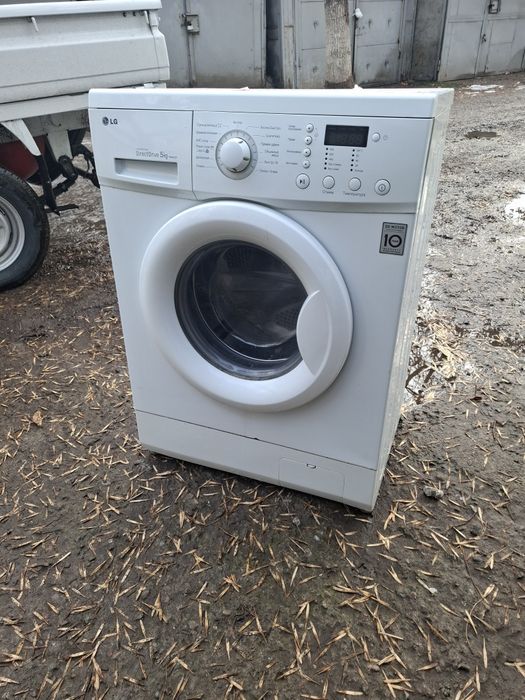 Steralni mashinka sotiladi