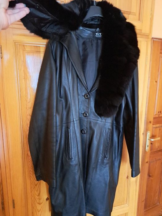 Естествена кожа манто с махаща се яка