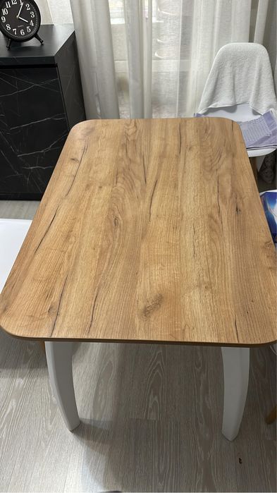 Стол со стульями срочно продам