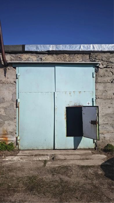 Продам гараж за 5 микрорайоном