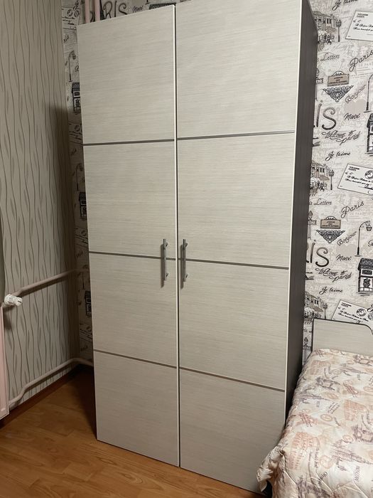 Продавам Детска Стая