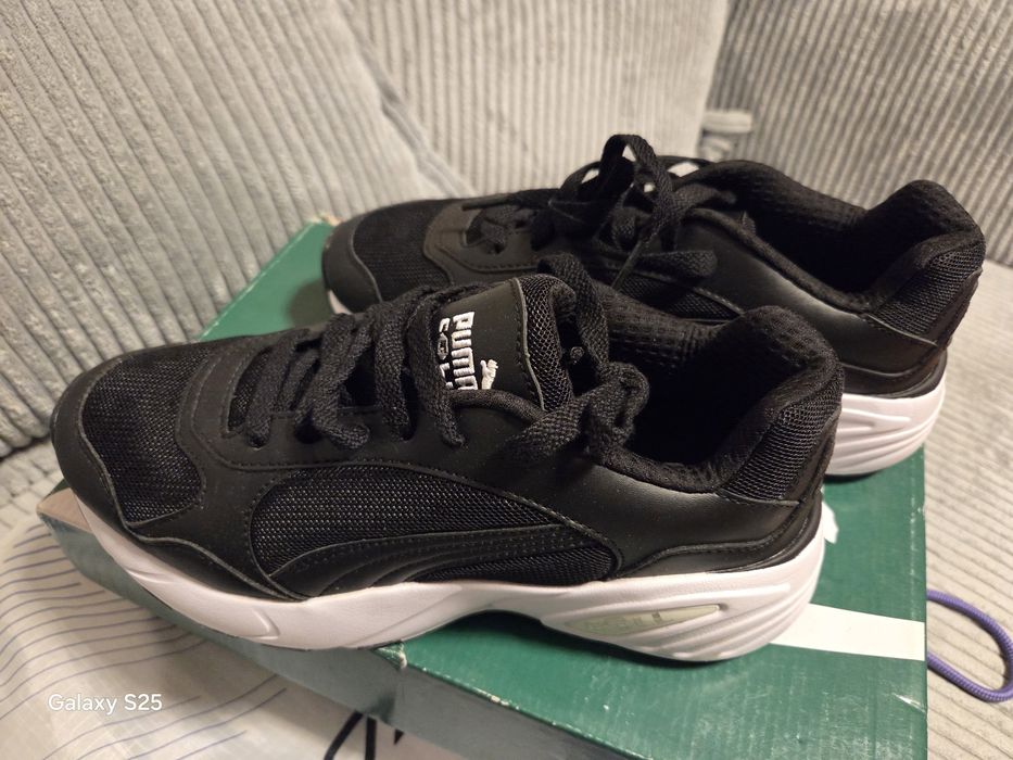 Vând Adidași Puma Cell