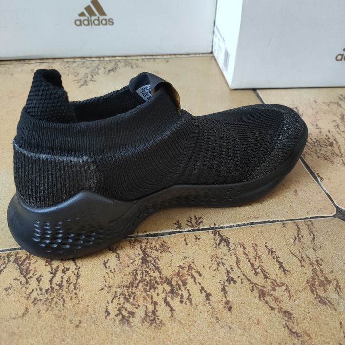 Новые кроссовки Адидас оригинал