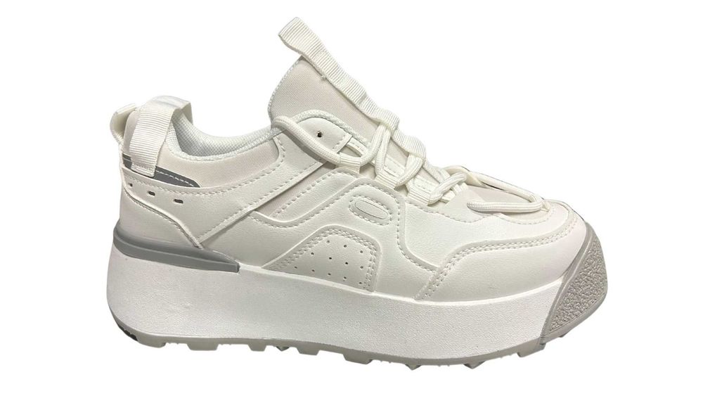 Дамски маратонки на платформа в бяло и бежово