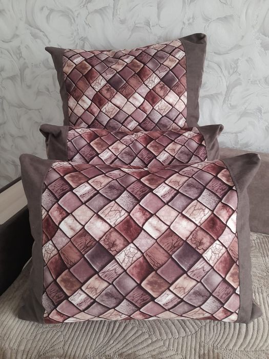 Продам подушки на диван