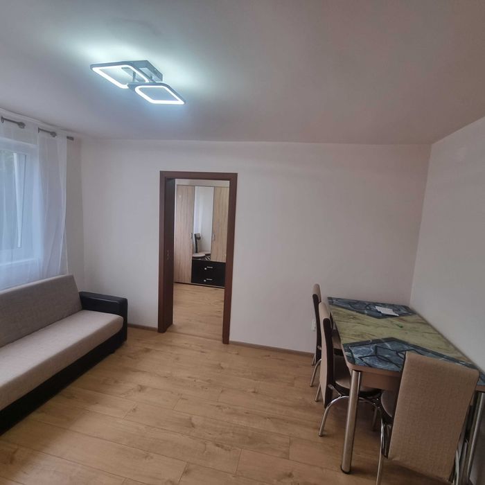DE inchiriat apartament  3 camere   recent renovat