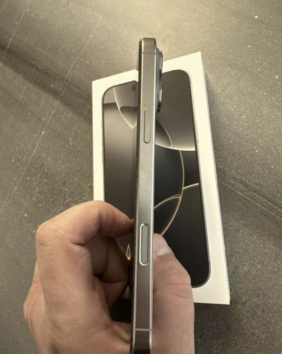 iphone 16 pro max natural titan 256GB