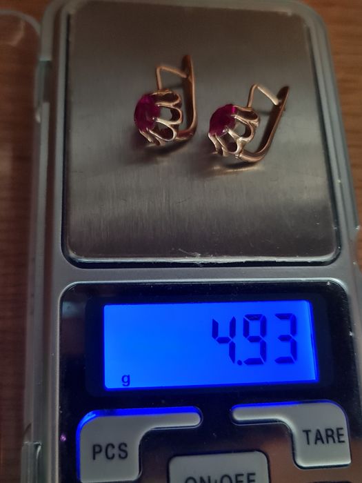 Золотые серьги 583 пробы с рубинами