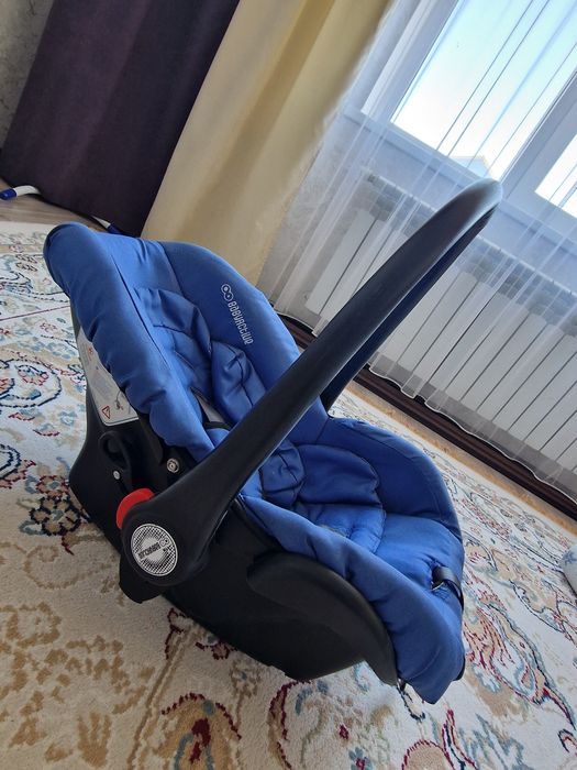 Продается автокресло автолюлька