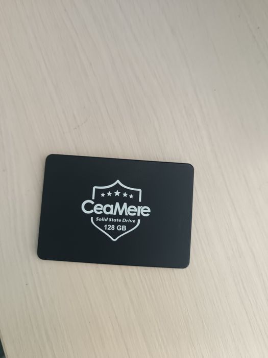 Продам ssd накопитель