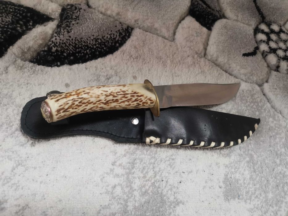 Ръчно изработен кован нож