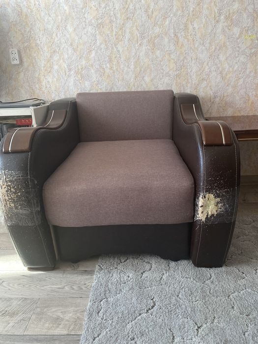 Продам диван,кресло,пуф б/у, самовывоз
